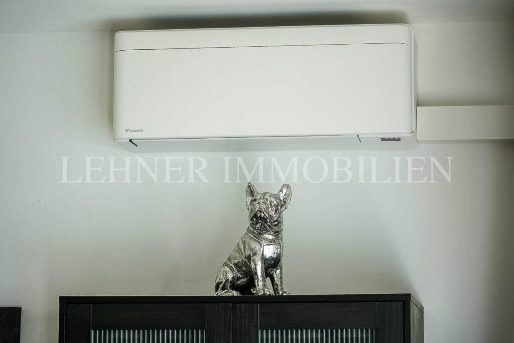 Stilvolle, loftartige Reihenhauswohnung mit Garten in Graz, Nähe Schloss St. Martin