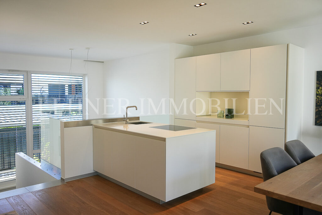 Stilvolle, loftartige Reihenhauswohnung mit Garten in Graz, Nähe Schloss St. Martin