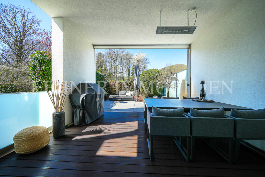 Stilvolle, loftartige Reihenhauswohnung mit Garten in Graz, Nähe Schloss St. Martin