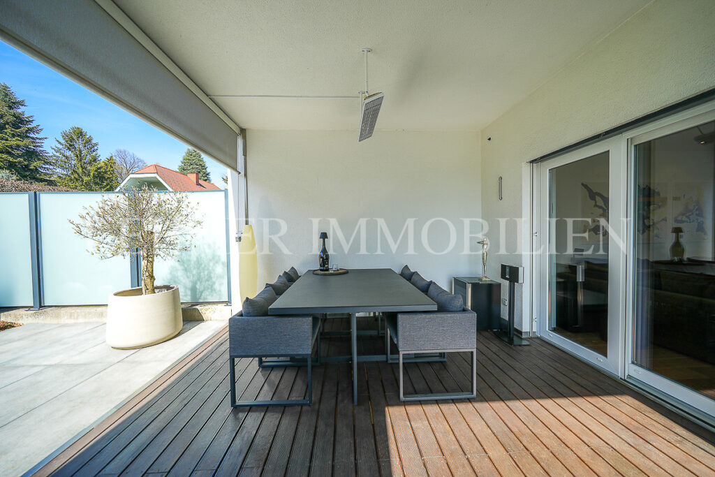 Stilvolle, loftartige Reihenhauswohnung mit Garten in Graz, Nähe Schloss St. Martin