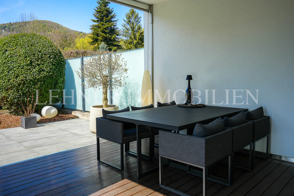 Stilvolle, loftartige Reihenhauswohnung mit Garten in Graz, Nähe Schloss St. Martin