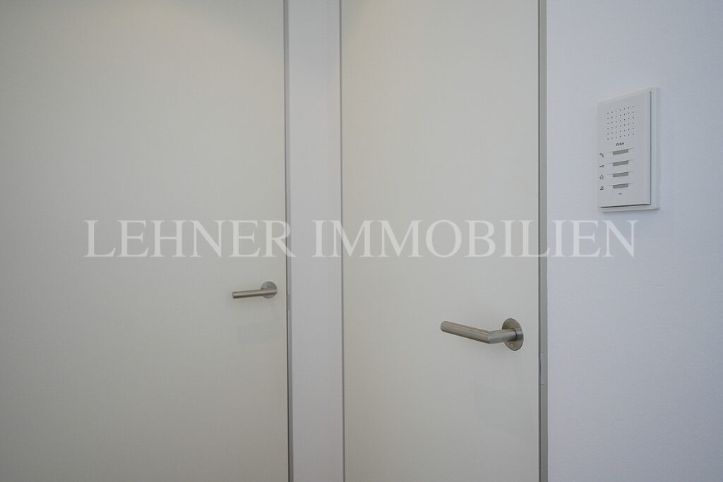 Stilvolle, loftartige Reihenhauswohnung mit Garten in Graz, Nähe Schloss St. Martin