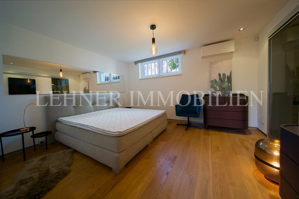 Stilvolle, loftartige Reihenhauswohnung mit Garten in Graz, Nähe Schloss St. Martin