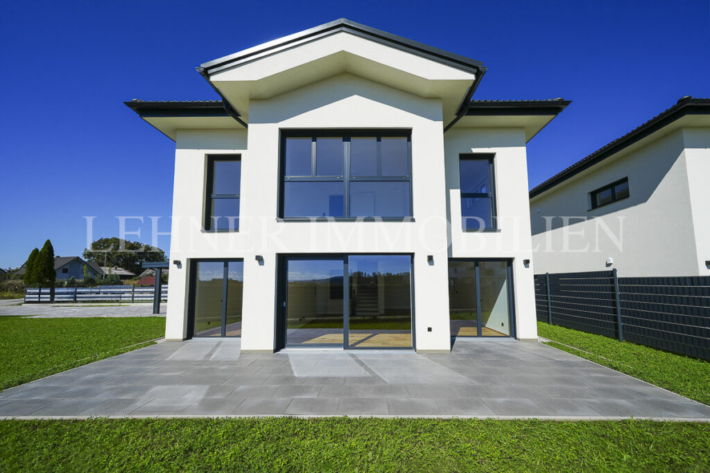 Lehner Immobilien hochwertiges Neubau Einfamilienhaus in Kalsdorf bei Graz Erstbezug
