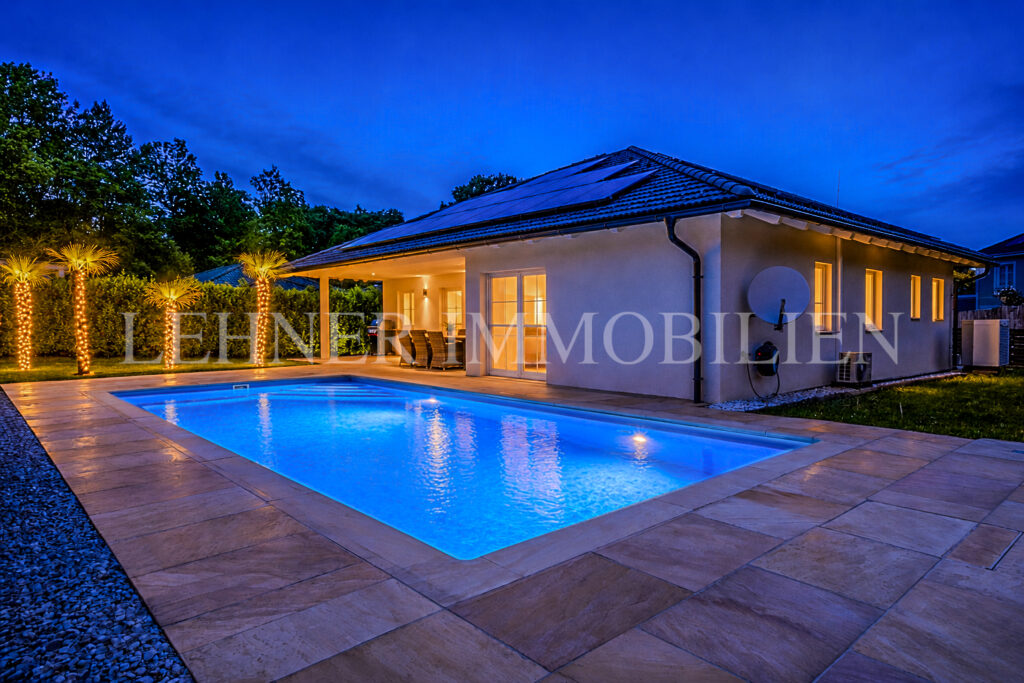 Lehner Immobilien Bungalow mit Swimmingpool in Mellach