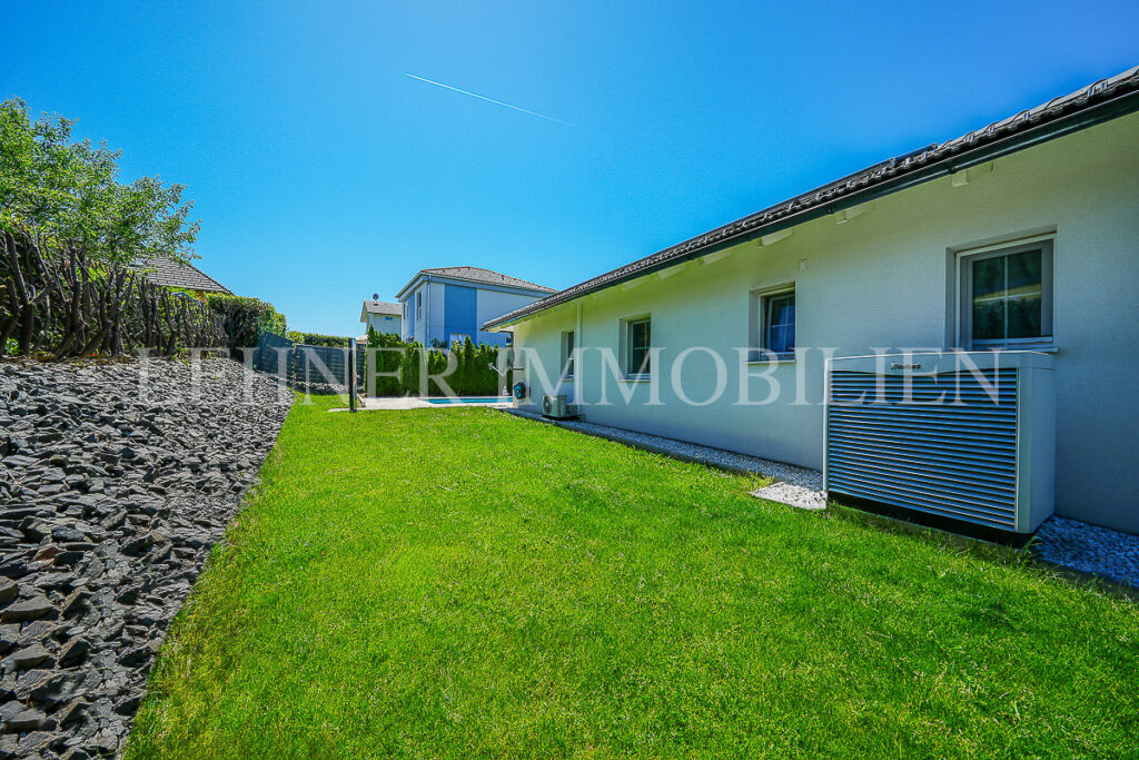 Lehner Immobilien Bungalow mit Swimmingpool in Mellach
