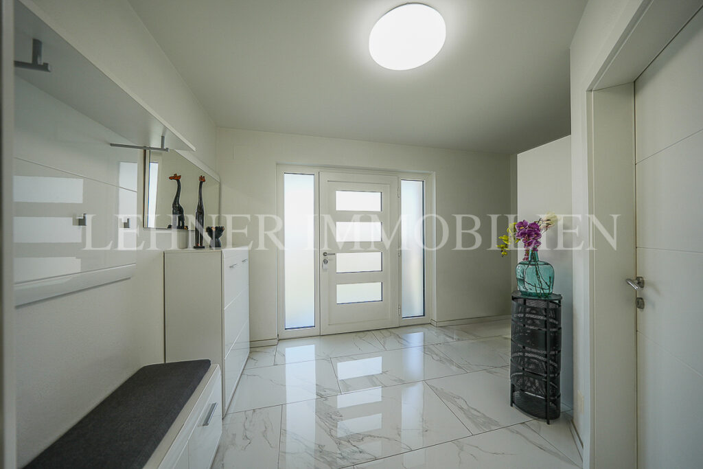 Lehner Immobilien Bungalow mit Swimmingpool in Mellach