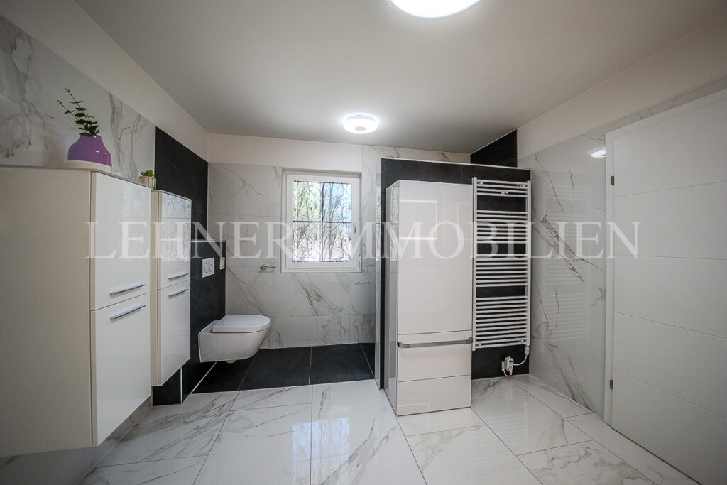 Lehner Immobilien Bungalow mit Swimmingpool in Mellach