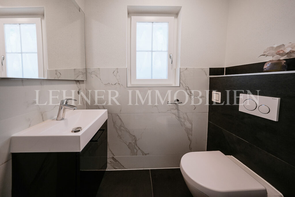 Lehner Immobilien Bungalow mit Swimmingpool in Mellach