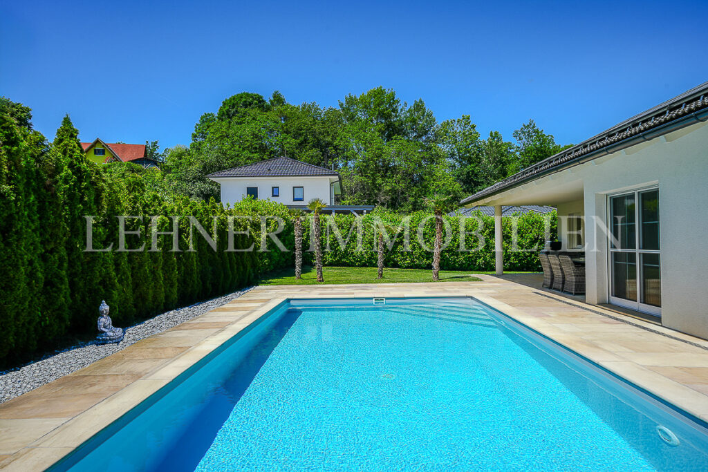 Lehner Immobilien Bungalow mit Swimmingpool in Mellach