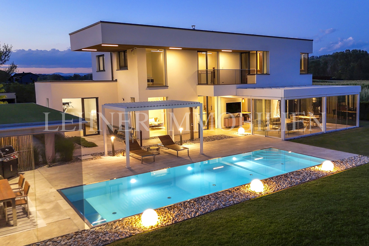 Lehner Immobilien luxuriöse exklusive Villa mit Pool in Werndorf