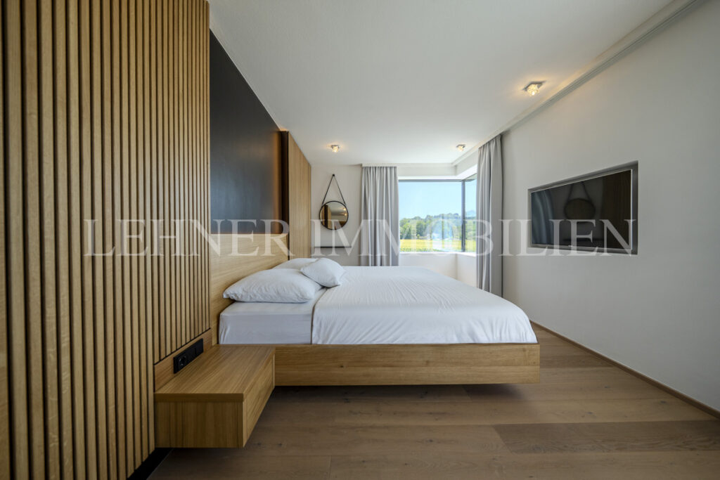 Lehner Immobilien luxuriöse exklusive Villa mit Pool in Werndorf