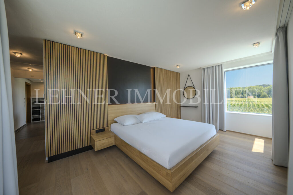 Lehner Immobilien luxuriöse exklusive Villa mit Pool in Werndorf