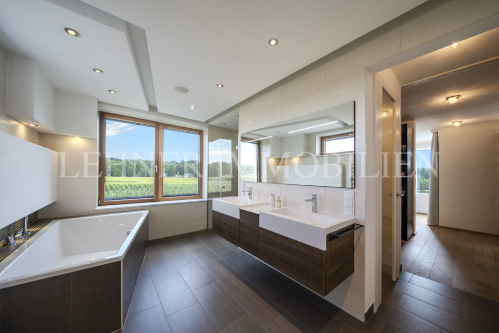 Lehner Immobilien luxuriöse exklusive Villa mit Pool in Werndorf