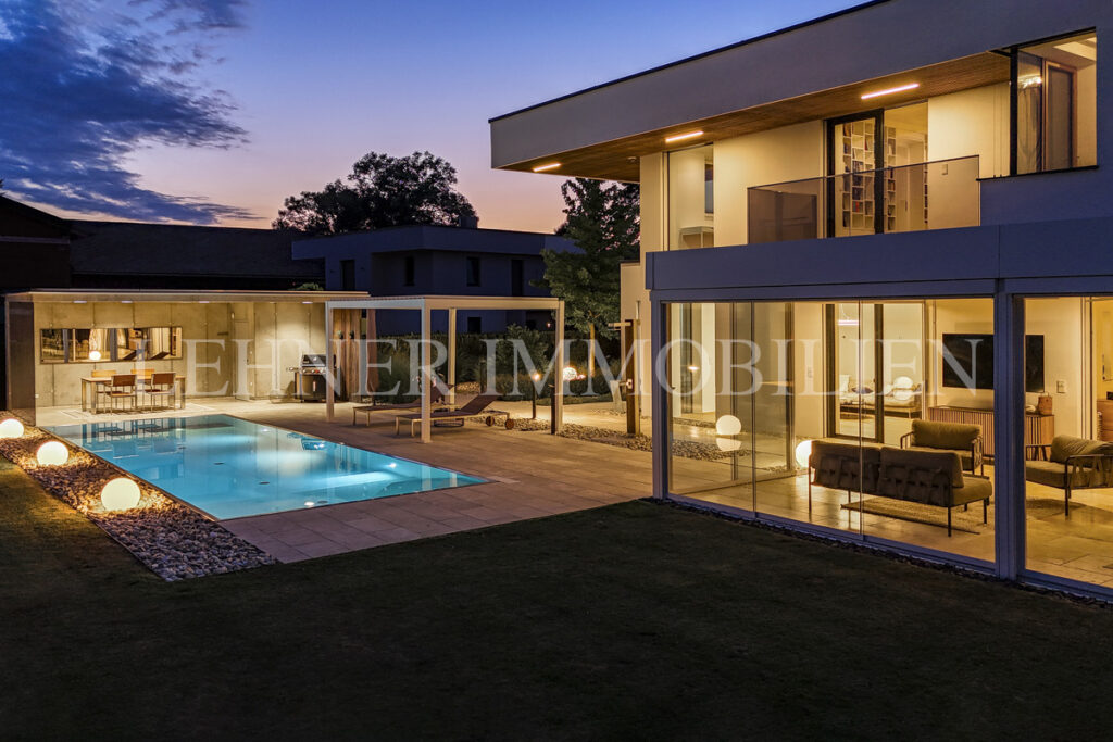Lehner Immobilien luxuriöse exklusive Villa mit Pool in Werndorf