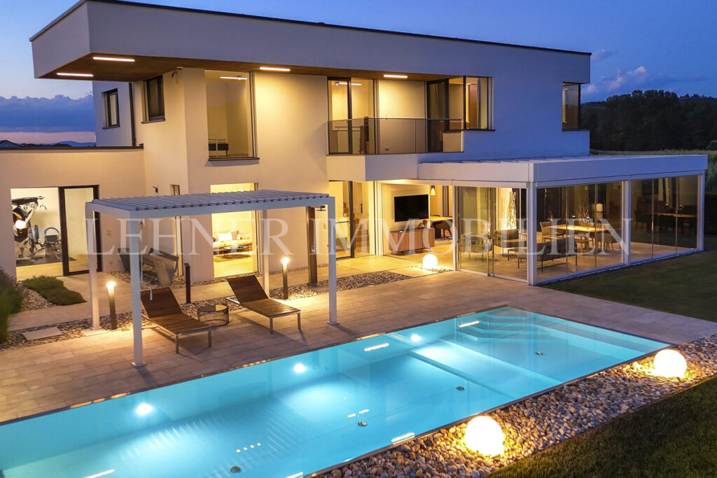 Lehner Immobilien luxuriöse exklusive Villa mit Pool in Werndorf