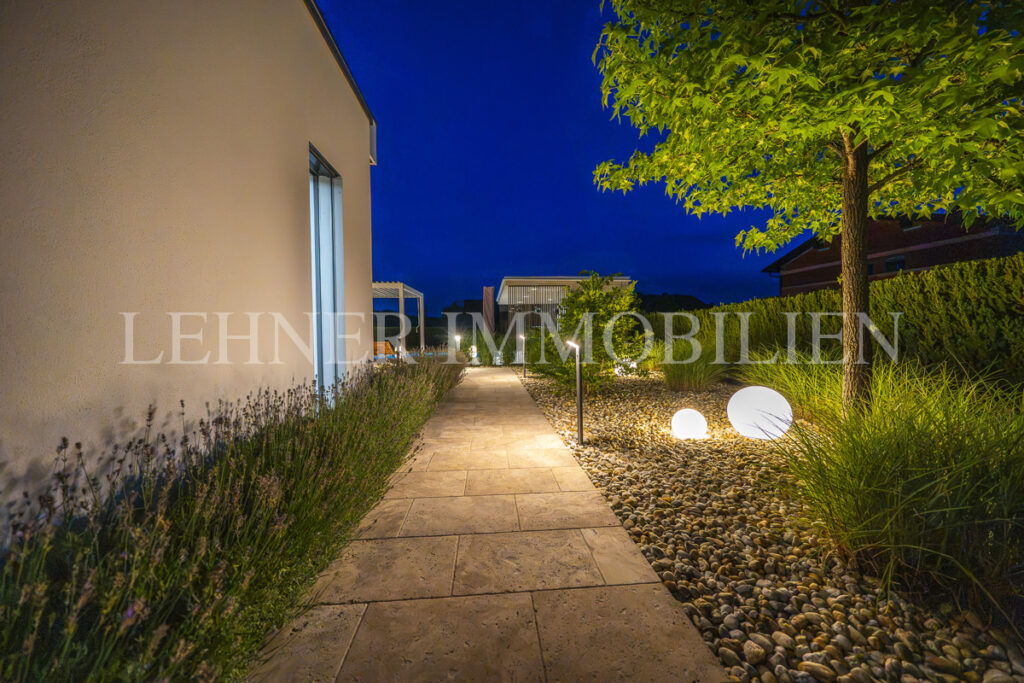 Lehner Immobilien luxuriöse exklusive Villa mit Pool in Werndorf