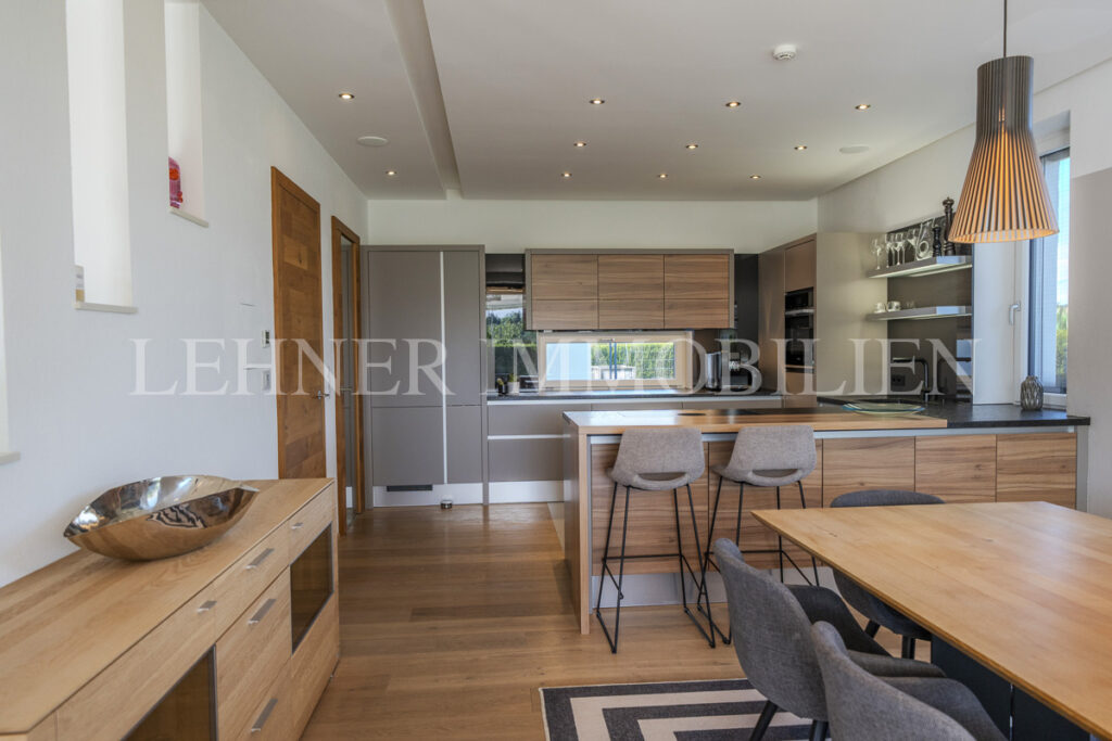 Lehner Immobilien luxuriöse exklusive Villa mit Pool in Werndorf