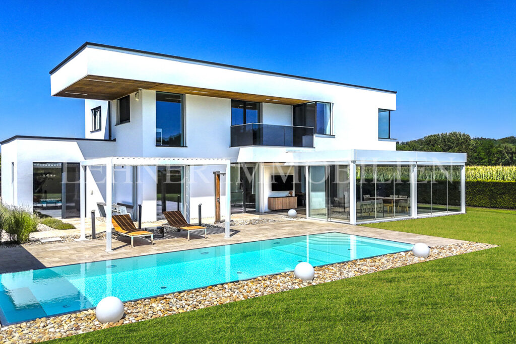 Lehner Immobilien luxuriöse exklusive Villa mit Pool in Werndorf