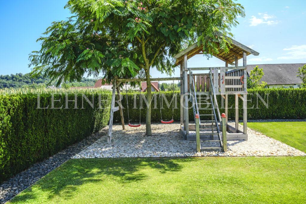 Lehner Immobilien luxuriöse exklusive Villa mit Pool in Werndorf
