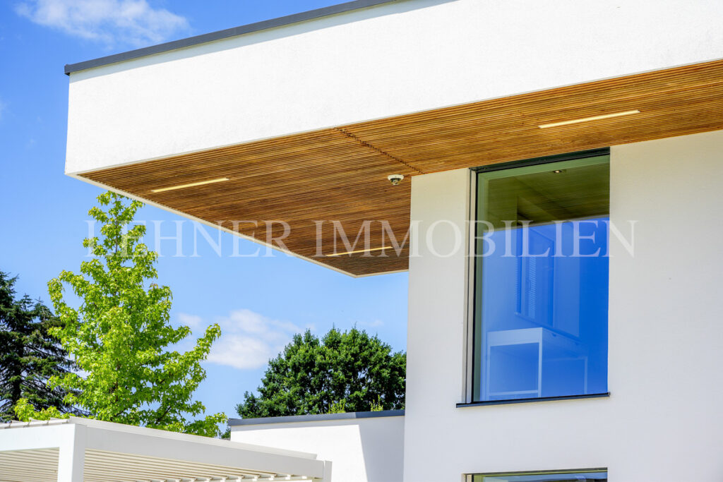 Lehner Immobilien luxuriöse exklusive Villa mit Pool in Werndorf