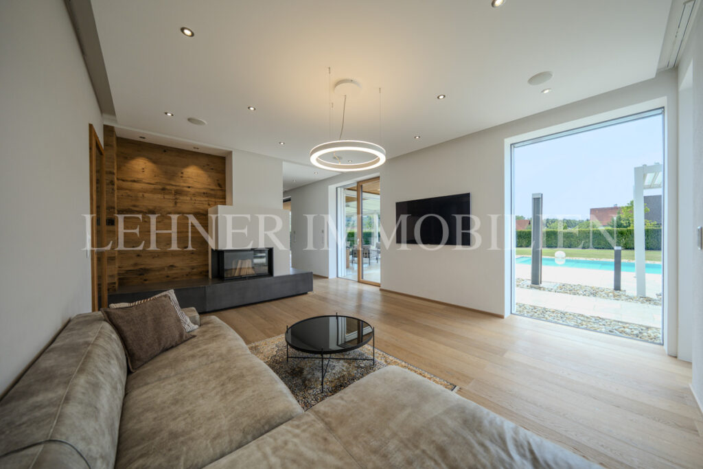 Lehner Immobilien luxuriöse exklusive Villa mit Pool in Werndorf
