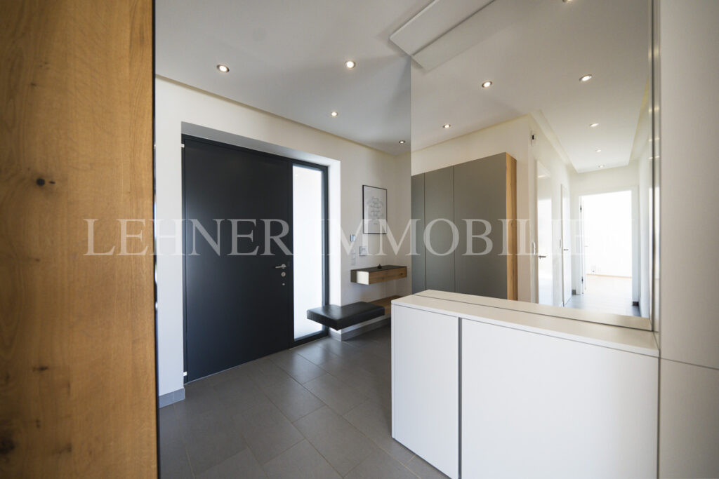 Lehner Immobilien luxuriöse exklusive Villa mit Pool in Werndorf