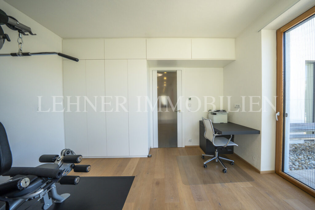 Lehner Immobilien luxuriöse exklusive Villa mit Pool in Werndorf