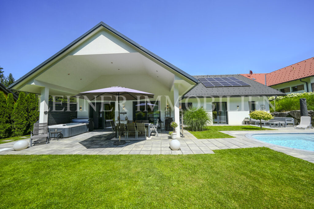 Lehner Immobilien Schöner Bungalow in ruhiger Waldrandlage in Tobelbad