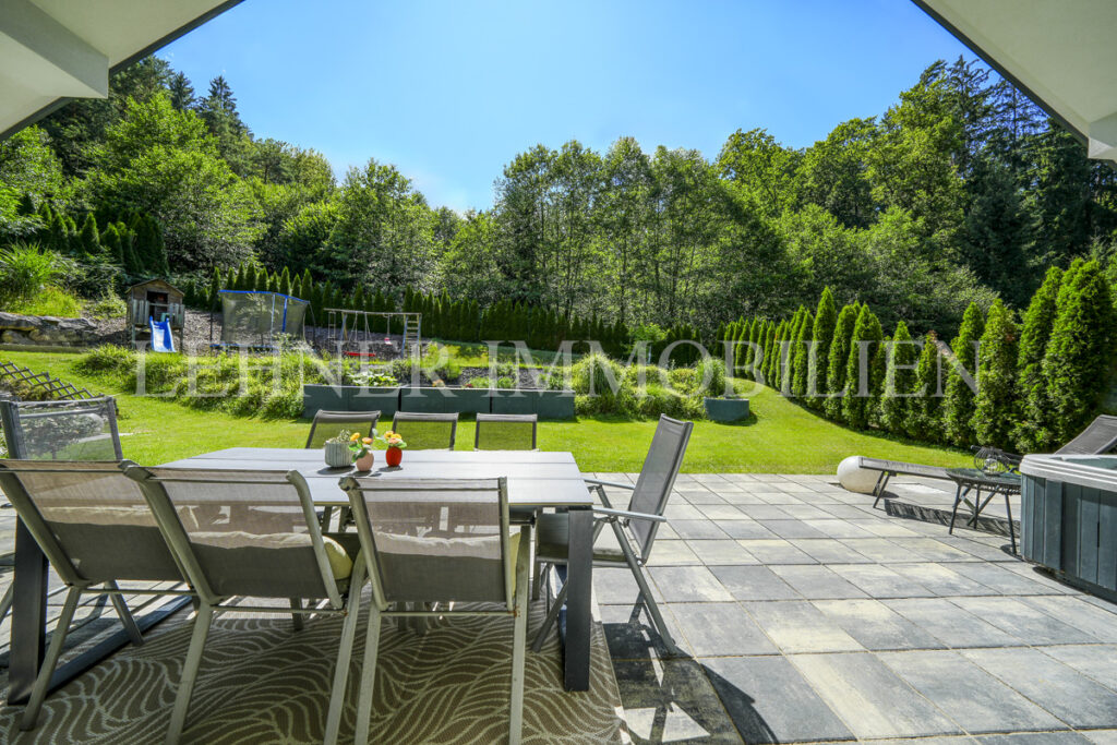 Lehner Immobilien Schöner Bungalow in ruhiger Waldrandlage in Tobelbad