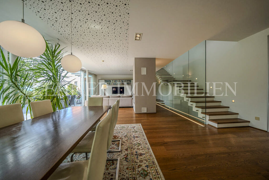 Lehner Immobilien exklusive Architektur Villa mit traumhafter Aussicht in Lieboch