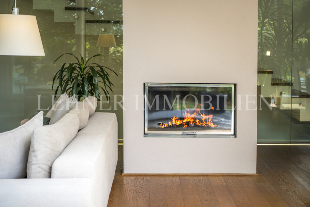 Lehner Immobilien exklusive Architektur Villa mit traumhafter Aussicht in Lieboch