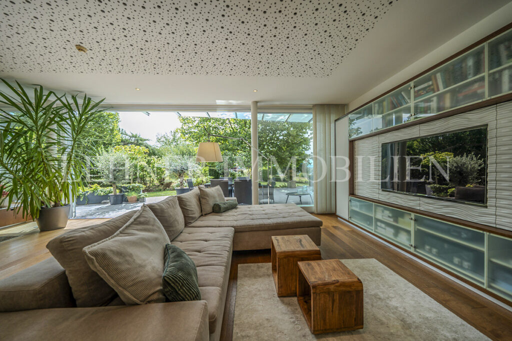Lehner Immobilien exklusive Architektur Villa mit traumhafter Aussicht in Lieboch