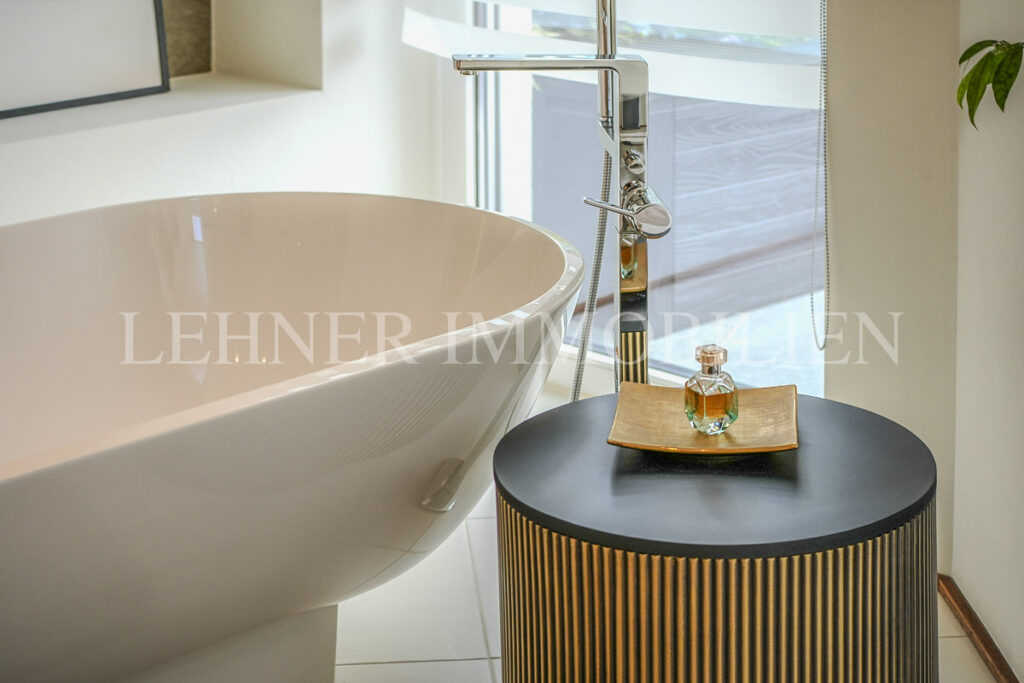 Lehner Immobilien exklusive Architektur Villa mit traumhafter Aussicht in Lieboch