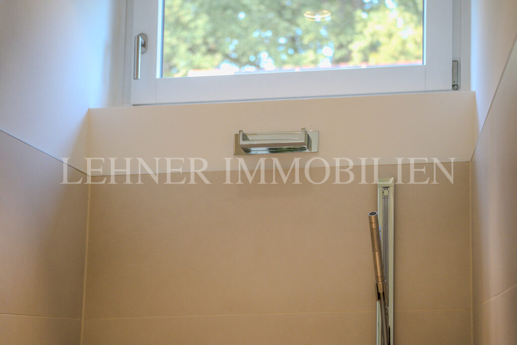 Lehner Immobilien exklusive Architektur Villa mit traumhafter Aussicht in Lieboch
