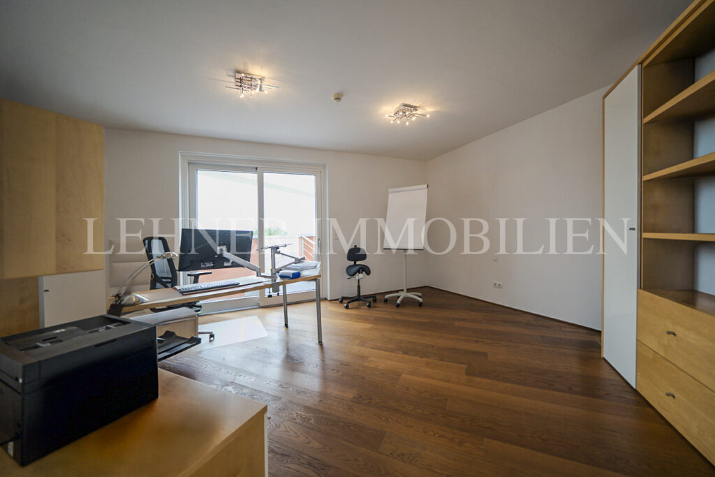 Lehner Immobilien exklusive Architektur Villa mit traumhafter Aussicht in Lieboch