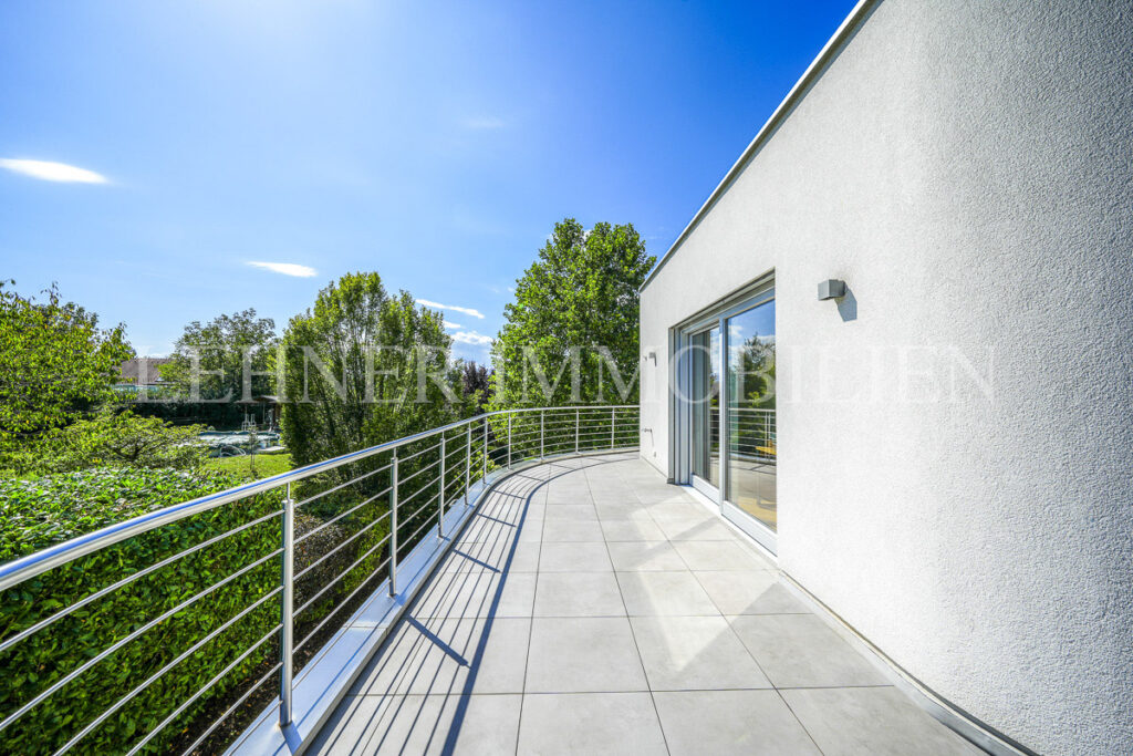 Lehner Immobilien exklusive Architektur Villa mit traumhafter Aussicht in Lieboch